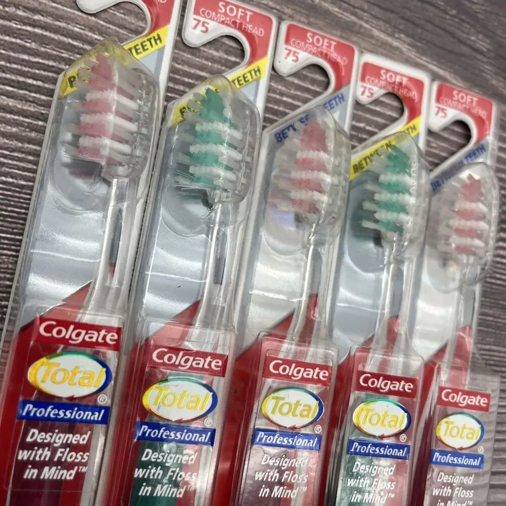 5 LOT Colgate Total Precision Vintage NOS Triple Action Bristles Soft Compact 75